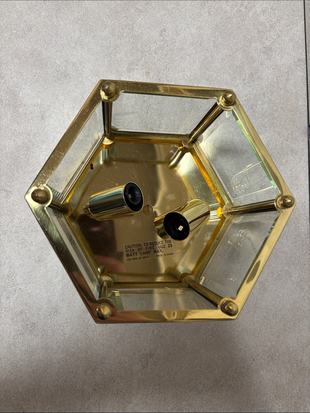 Ceiling light fixture - Picture 4 of 11
